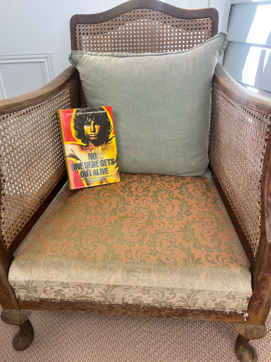 NO-ONE GETS OUT HERE ALIVE(THE BIOGRAPHY OF JIM MORRISON) -BYJERRY HOPKINS
