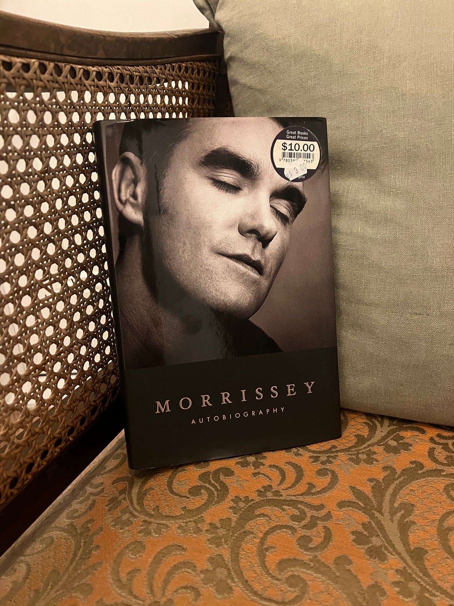 MORRISSEY - AUTOBIOGRAPHY BY STEVEN PATRICK MORRISSEY