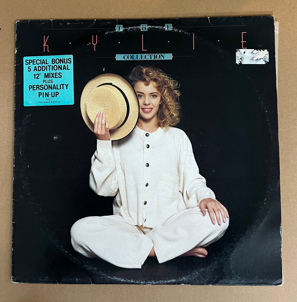 KYLIE MINOGUE - THE KYLIE COLLECTION(5 X ADDITIONAL 12” MIXES + PIN UP POSTER)SLEEVE - VG /  VINYL - VG+